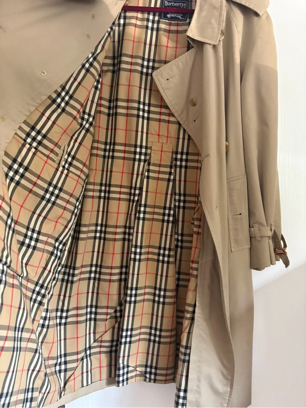 Burberry wide stains 44